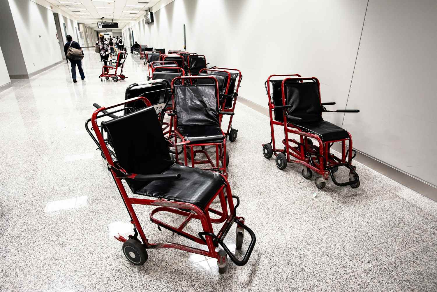 Asistencia en silla de ruedas y transporte en el aeropuerto